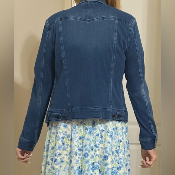 Stretch denim jacket size small - Picture 4 of 5